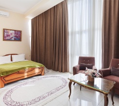 Студио в Business hotel Родина