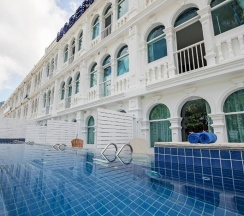 Двухместный номер Deluxe двуспальная кровать в Modern Living Hotel