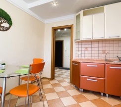 1-комнатные апартаменты улучшенные г. Калуга, ул. Баумана, дом 5а в Right Room на улице Баумана