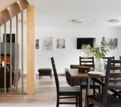 Карельская деревня (двухэтажный дом) 6+4 в Ладога озеро