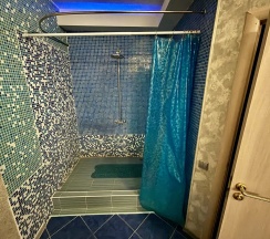 Двухместный полулюкс с балконом и с видом на город двуспальная кровать в 222