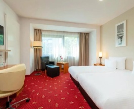 Двухместный номер Superior 2 отдельные кровати в Leonardo Hotel Berlin KU'DAMM