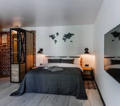 Апартаменты с балконом и с красивым видом из окна в Апартаменты InterLoft 1 Old Town Free Parking Wi-Fi 100/50 Smart TV