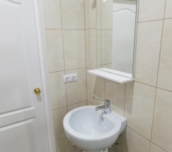 Номер стандарт с 2 односпальными кроватями в Маргобай