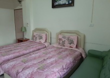 Трёхместный номер Standard в Vanlisut Hotel Ngamwongwan