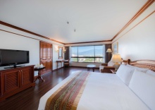 Четырёхместный номер Superior с видом на реку 2 отдельные кровати в Centara Riverside Hotel Chiang Mai