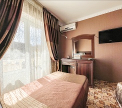 Корпус 1 *Полулюкс*  3-х местный  в Анжелина