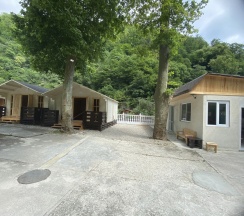 Коттедж с красивым видом из окна в Александрия