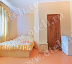 Стандартный двухместный номер с 1 кроватью и диван/кроватью в Отель 1