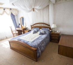 Двухместный люкс двуспальная кровать в Планета