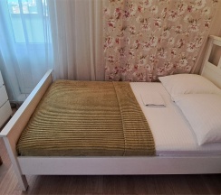 Люкс квартира с 2 спальнями в Олимп