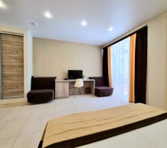 Семейный номер FAMILY (с балконом) в Heliopark Aqua Resort