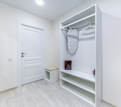 Двухместная комната с 2 односпальными кроватями и собственной ванной комнатой в МК Распутина