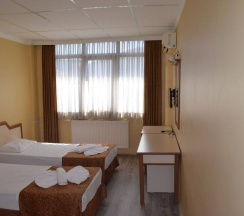 Двухместный номер Standard с видом на окрестности 2 отдельные кровати в Ayvalik Palas Hotel