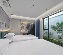 Двухместный номер Standard (2 отдельные кровати) в Lan Wan International Hotel
