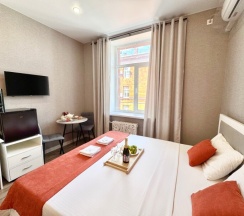 Комфорт Двуспальная Кровать в Metro apartments
