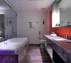 Двухместный люкс Full Spectrum двуспальная кровать в LiT BANGKOK Hotel