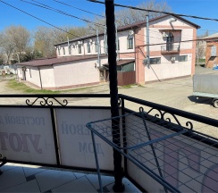 Стандартный номер с двуспальной кроватью и балконом - У 2300 в Гранд