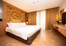 Номер Deluxe в Centara Nova Hotel Pattaya