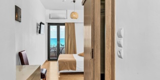 Коккини-Хани: Отель Sunset Beach Hotel