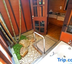 Одноместный коттедж с видом на залив в Sunset Park Resort and Spa