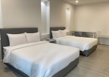 Четырёхместный номер Deluxe 2 отдельные кровати в GRAND PA Hotel&Resort Lamphun Chiang Mai