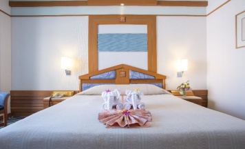 Двухместный номер Premier с видом на море двуспальная кровать в Asia Cha Am Hotel