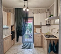 Двухместные апартаменты с балконом (двуспальная кровать) в Квартира Море за углом Лермонтовский дом