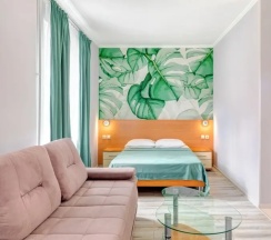 Трёхместные Апартаменты студио с балконом и с видом на горы в Парк-сити