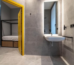 Четырёхместный номер Standard в Petit Hostel La Latina - Adults Only