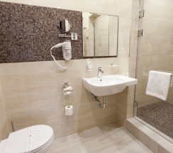 Первая категория (Комфорт с одной двуспальной или двумя односпальными кроватями) в Chocolatier