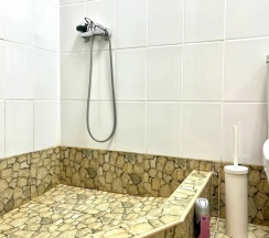 Комната 65 кв.м. с гостиной зоной и мини-кухней в Сова от Травел Хотелс Антураж