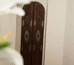 Двухместный номер Superior с видом на сад двуспальная кровать в Hotel Villa Oriental & Restaurant