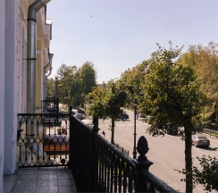 Полулюкс в Голден отель