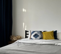 Апартаменты Comfort с 3 комнатами с видом на город в Апартаменты WHITE APARTMENT рядом с центром