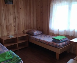 Трёхместный номер Economy с красивым видом из окна (общая ванная комната) в Василек