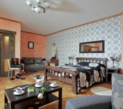 Люкс двухкомнатный с балконом в Таежные дачи