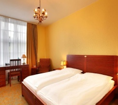 Двухместный номер Standard двуспальная кровать в Hotel Bellmoor Im Dammtorpalais