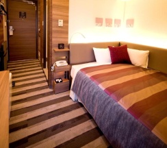 Semi-Double номер в Tokyo Green Palace