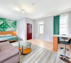 Трёхместные Апартаменты студио с балконом и с видом на горы в Парк-сити