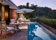 Pool Pavilion с 2 спальнями с частичным видом на океан в Rosewood Phuket