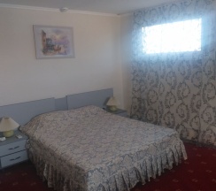 Без Балкона в Plaza
