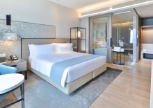 Люкс c 1 комнатой с видом на море в Holiday Inn & Suites Rayong City Centre, an IHG Hotel