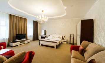 Джуниор сюит Junior suite №501 в Надежда