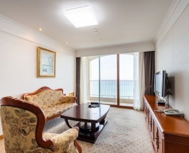 Люкс с балконом в Hotel Maremons