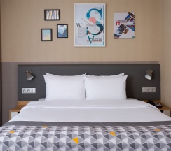 Стандарт 1 кровать queen size с ванной в Holiday Inn Perm