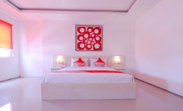 Двухместный люкс двуспальная кровать в OYO 1489 Simona Hotel