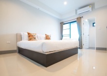 Двухместный номер Standard с балконом двуспальная кровать в J2 Residence Chiang Rai