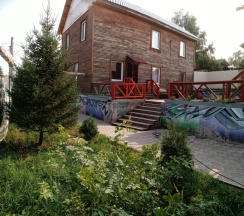 Коттедж с 4 комнатами в Удачный