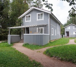 Дача с видом на поляну в Пасторское озеро